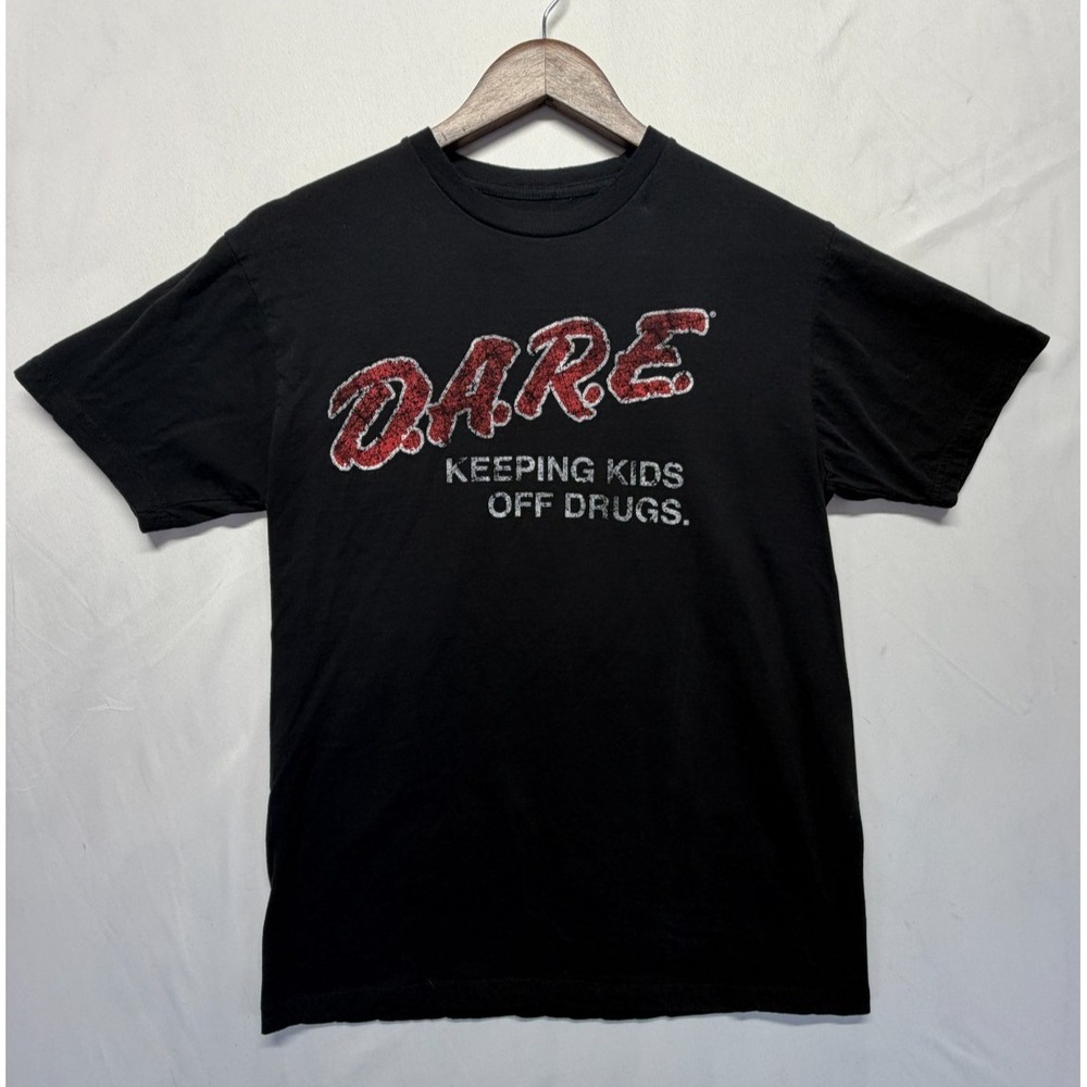 Vintage DARE Keeping Kids Off Drugs T Shirt Mens Medium Black Graphic Print